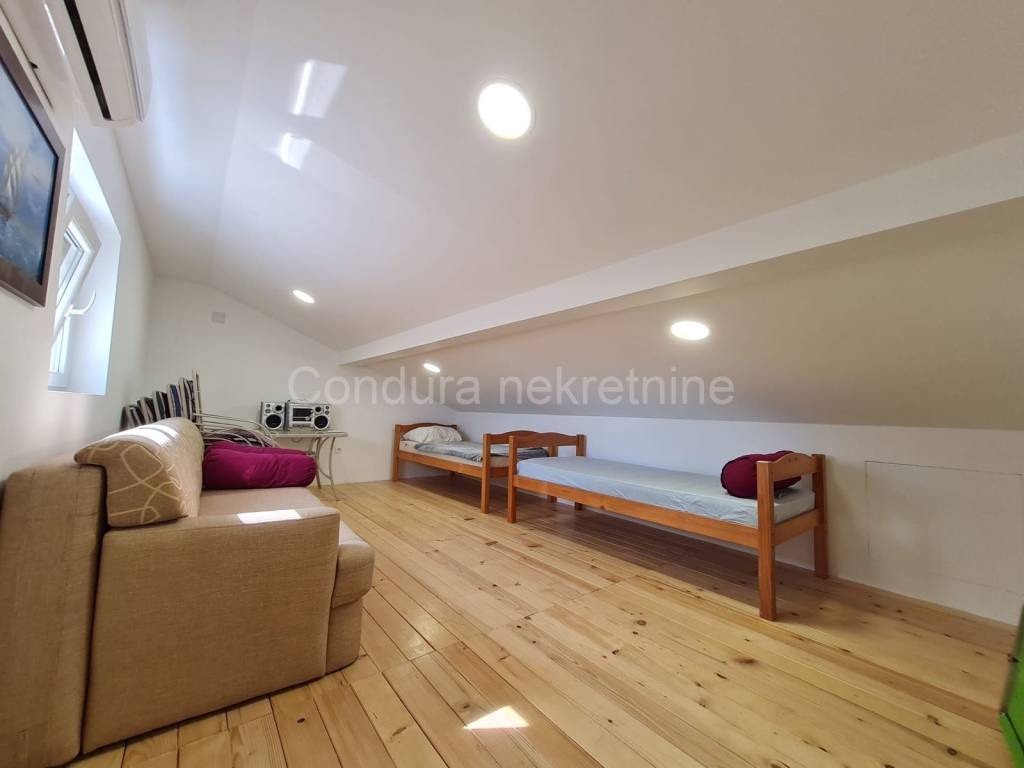 Apartment by the sea, Sale, Nin, Nin