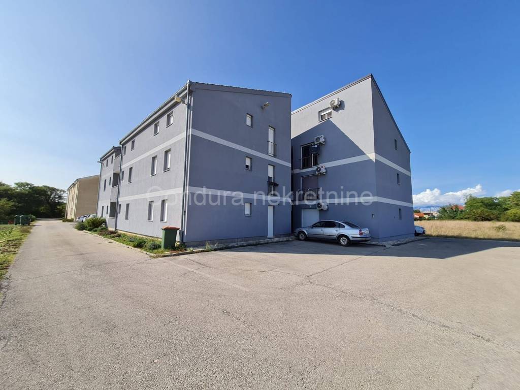 Apartment by the sea, Sale, Nin, Nin