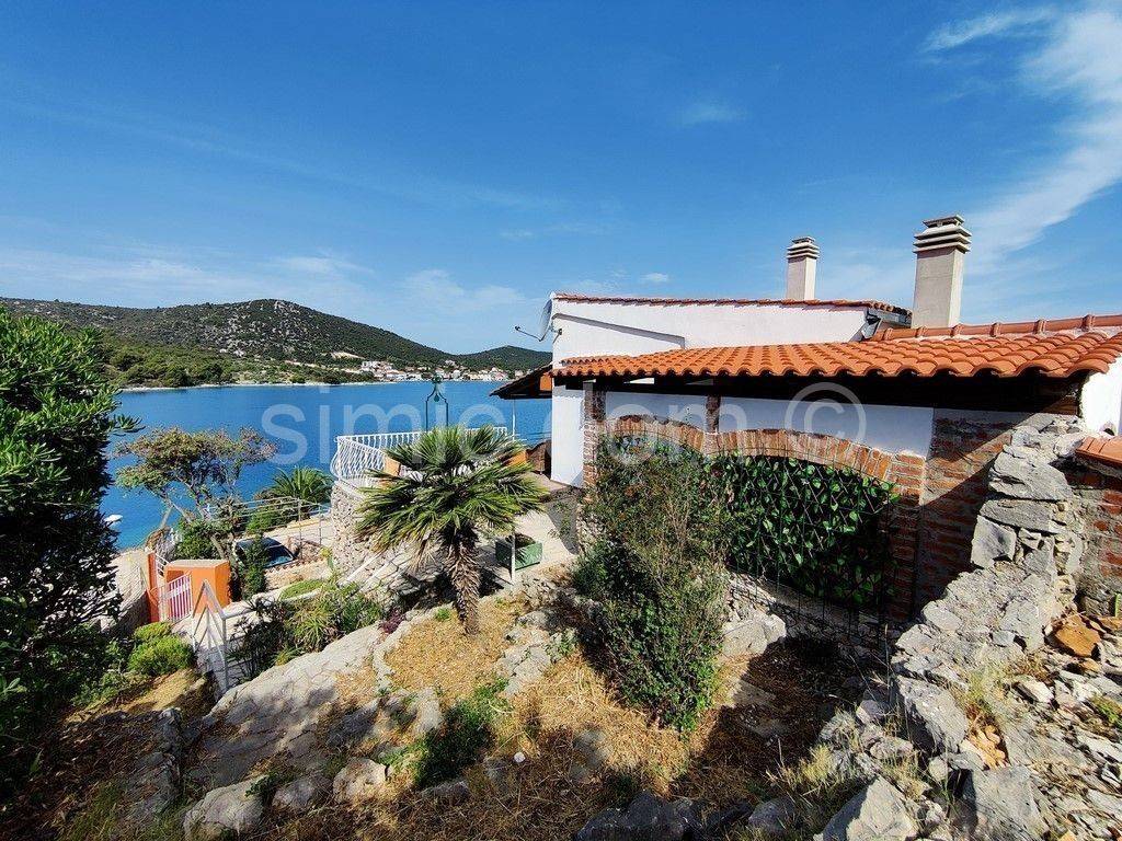 House by the sea, Sale, Marina, Vinišće