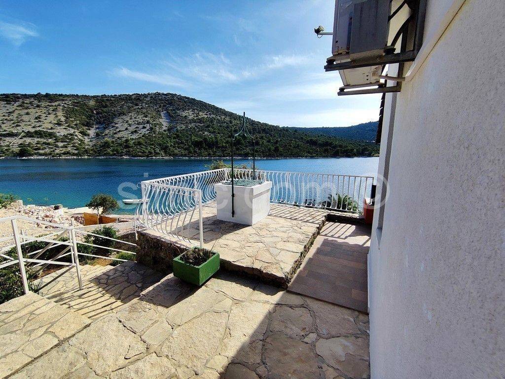 House by the sea, Sale, Marina, Vinišće
