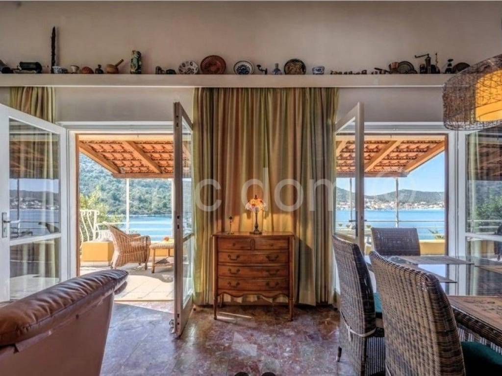 House by the sea, Sale, Marina, Vinišće