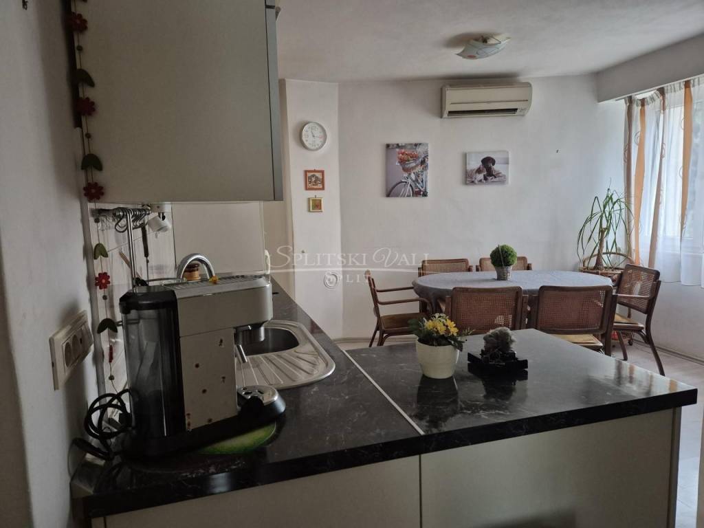 Flat in a building, Sale, Split, Split