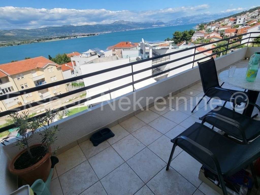 Flat in a building, Sale, Trogir, Miševac