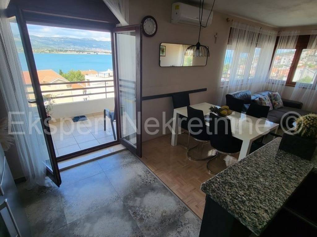 Flat in a building, Sale, Trogir, Miševac