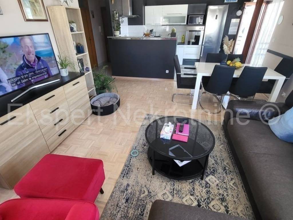 Flat in a building, Sale, Trogir, Miševac