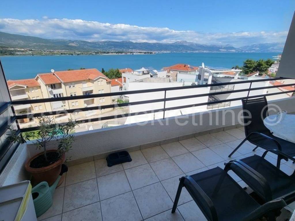 Flat in a building, Sale, Trogir, Miševac