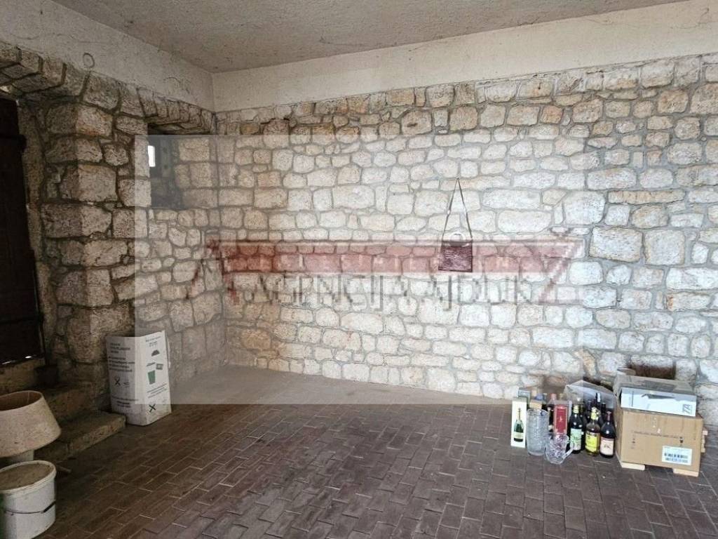 Warehouse-garage, Sale, Imotski, Imotski