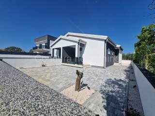 Apartment with a garden, Sale, Vir, Vir