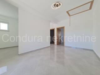 Apartment with a garden, Sale, Vir, Vir