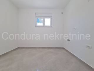 Apartment with a garden, Sale, Vir, Vir