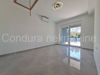 Apartment with a garden, Sale, Vir, Vir