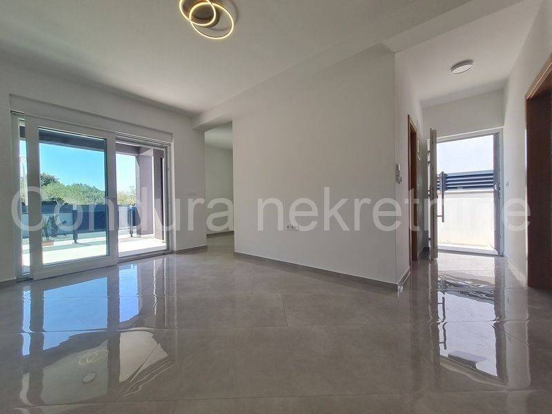 Apartment with a garden, Sale, Vir, Vir