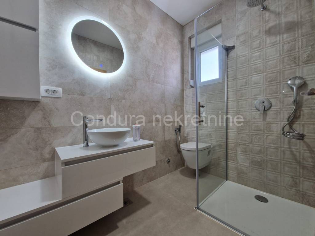 Apartment with a garden, Sale, Vir, Vir