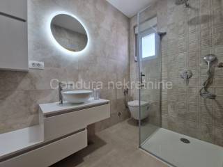 Apartment with a garden, Sale, Vir, Vir