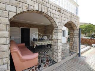 House by the sea, Sale, Vir, Vir