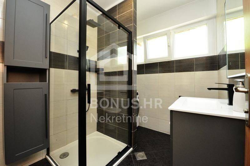 Flat in a building, Sale, Zadar, Zadar