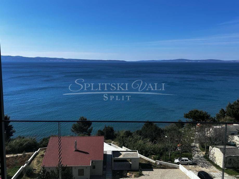 Flat in a new building, Rent, Split, Split