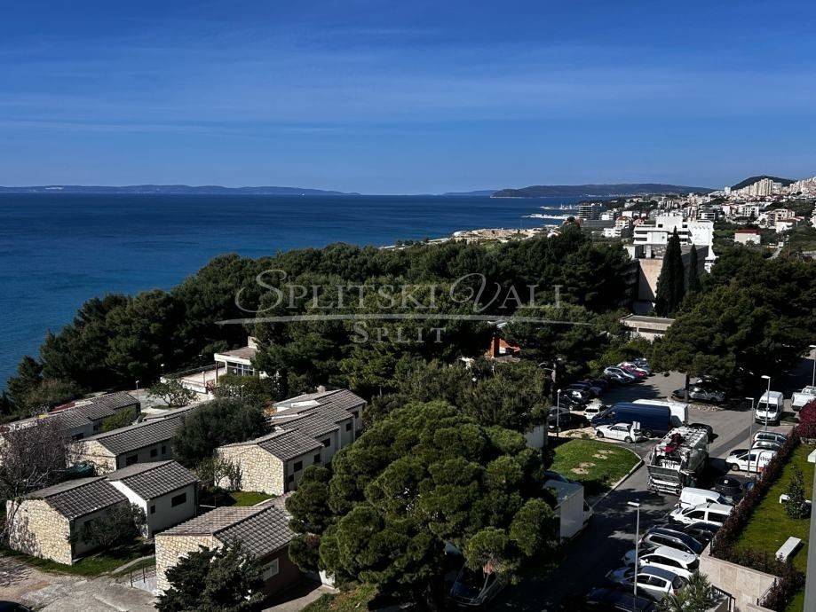 Flat in a new building, Rent, Split, Split
