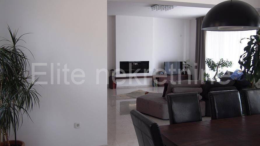 Flat in house, Rent, Kastav, Čikovići