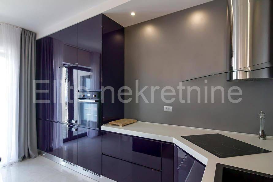 Flat in house, Rent, Kastav, Čikovići