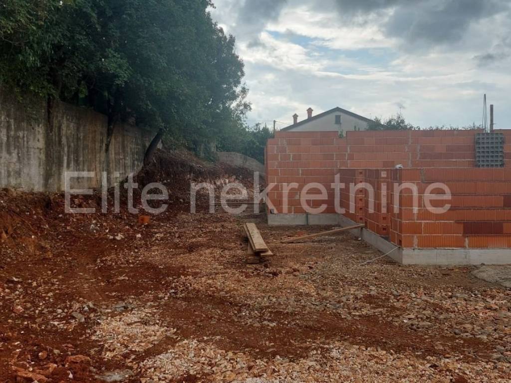 Terraced house, Sale, Rijeka, Istok