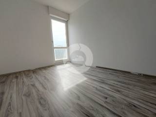 Flat in a building, Sale, Pula, Pula