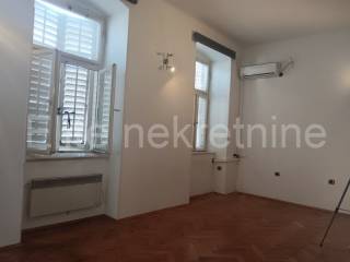 Flat in a building, Sale, Rijeka, Centar