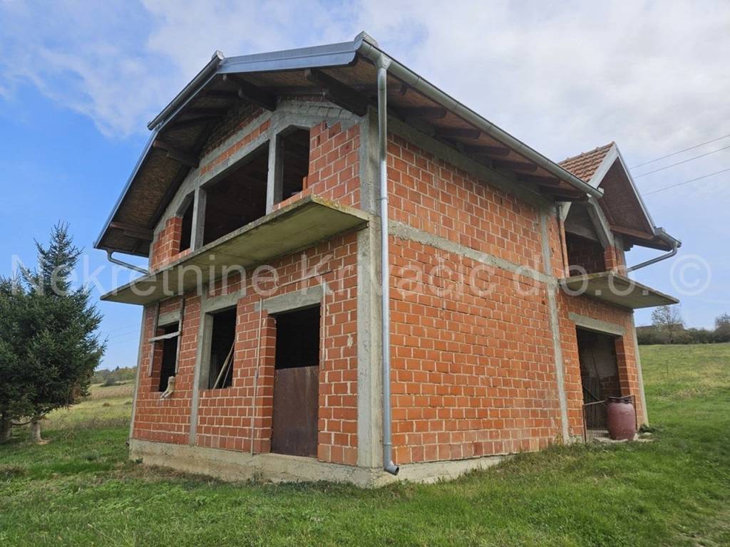 Residential-commercial property, Sale, Čazma, Suhaja