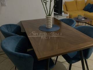 Flat in a building, Sale, Okrug, Okrug Gornji