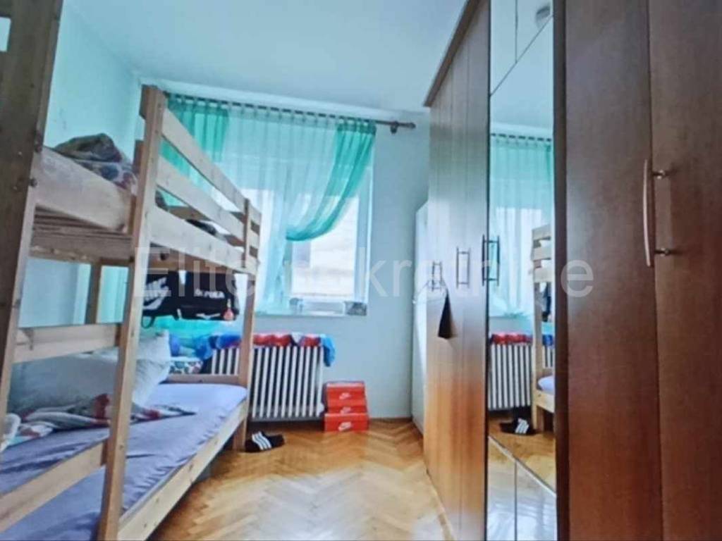 Flat in a building, Sale, Pula, Pula