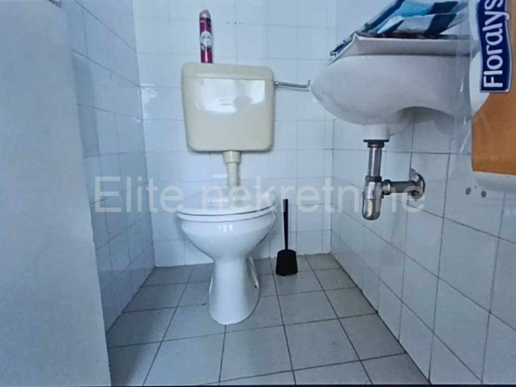 Flat in a building, Sale, Pula, Pula