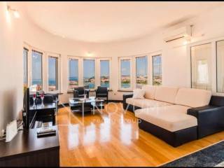 Flat in a house, Rent, Podstrana, Podstrana