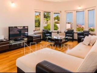 Flat in a house, Rent, Podstrana, Podstrana