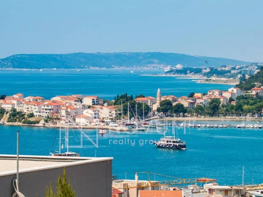 Flat in a house, Rent, Podstrana, Podstrana