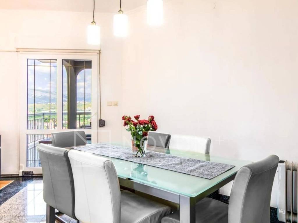 Flat in a house, Rent, Podstrana, Podstrana