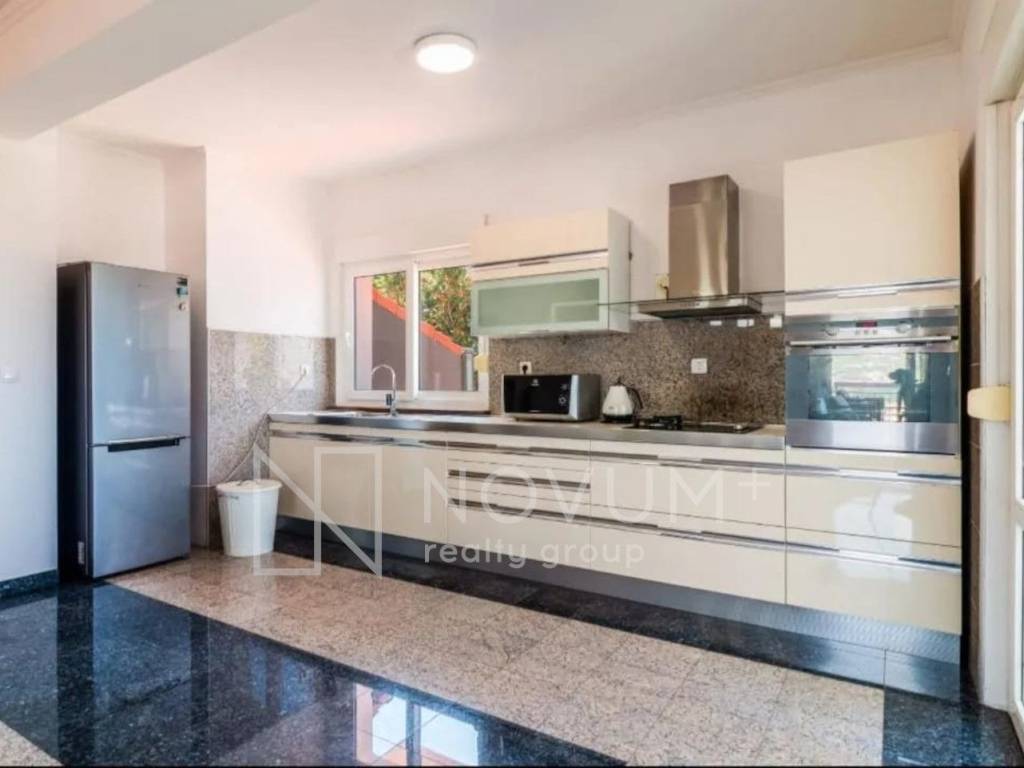 Flat in a house, Rent, Podstrana, Podstrana