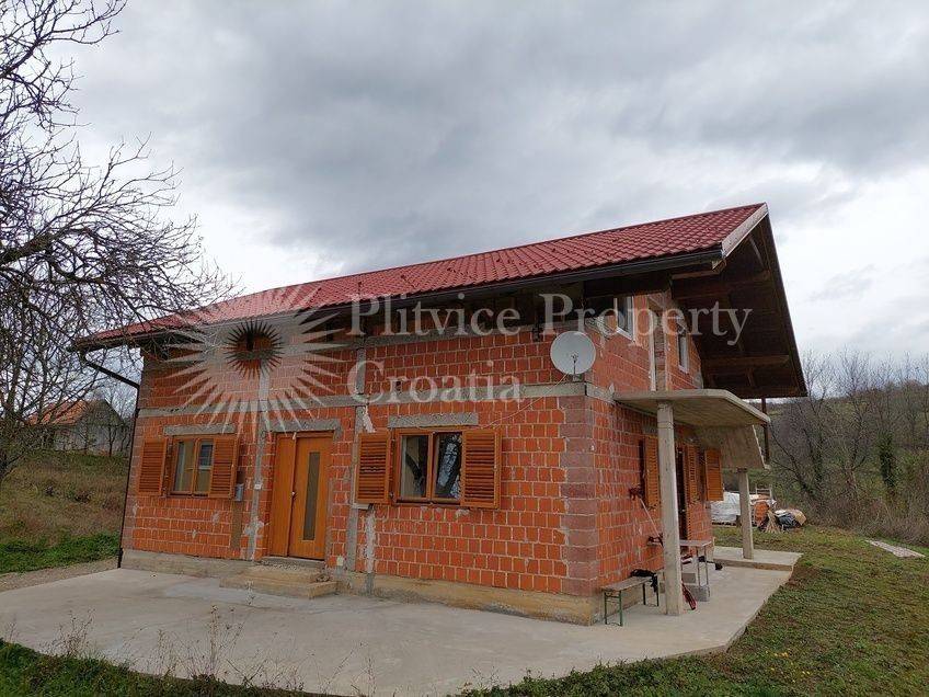 Family house, Sale, Rakovica, Rakovica