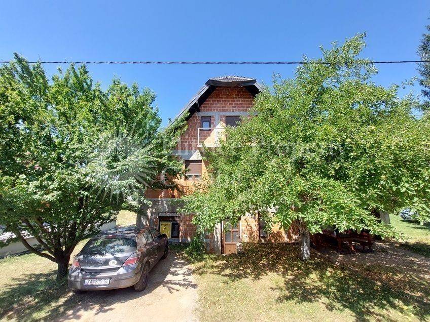 Family house, Sale, Rakovica, Rakovica