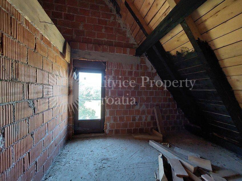 Family house, Sale, Rakovica, Rakovica