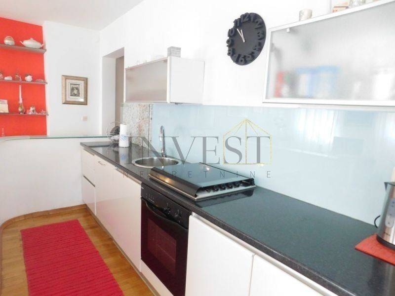 Flat in a building, Sale, Split, Split