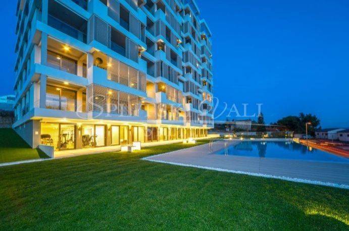 Flat in a building, Sale, Split, Split