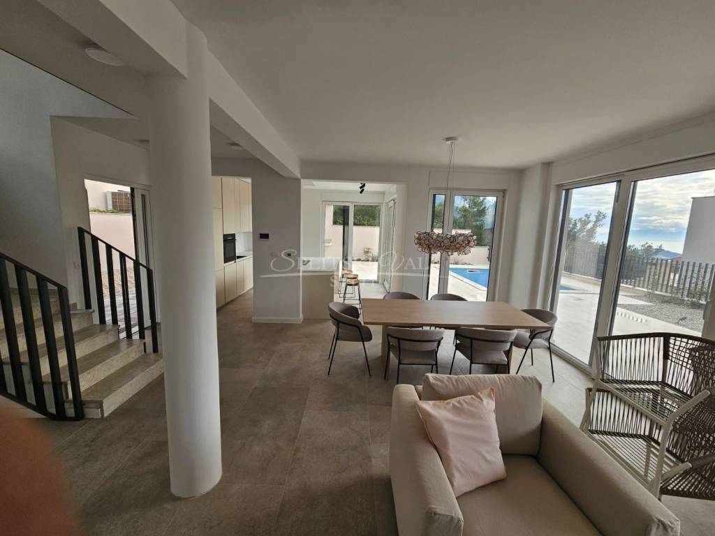 Residential-commercial property, Sale, Makarska, Veliko Brdo