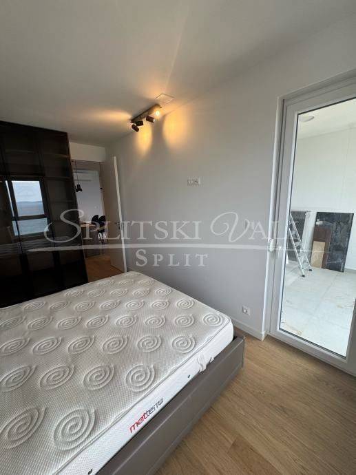 Flat in a new building, Rent, Split, Split
