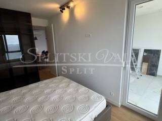 Flat in a new building, Rent, Split, Split