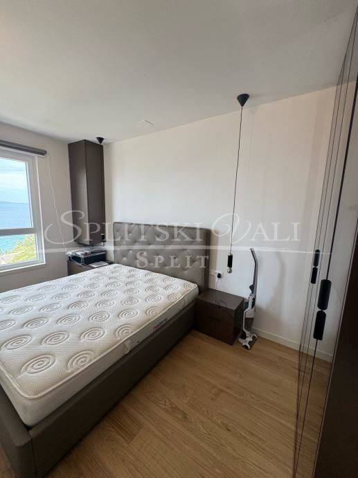 Flat in a new building, Rent, Split, Split