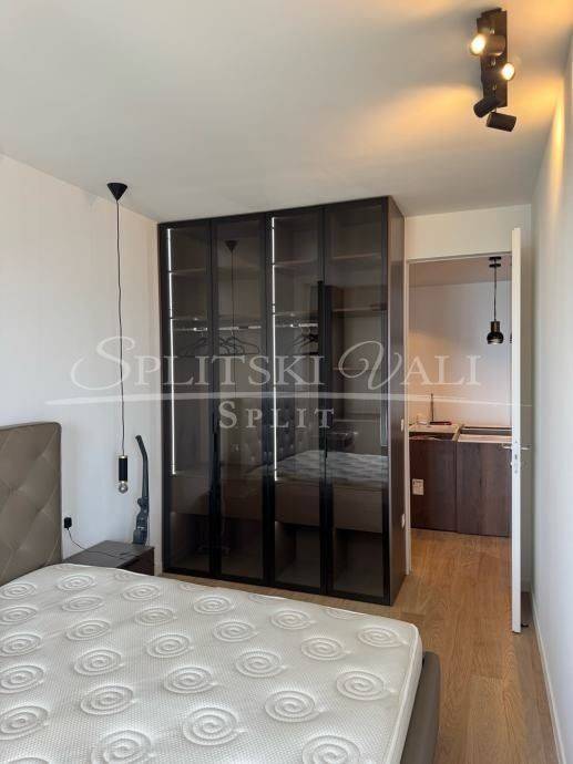 Flat in a new building, Rent, Split, Split