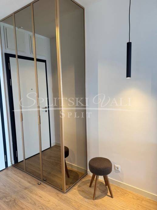 Flat in a new building, Rent, Split, Split