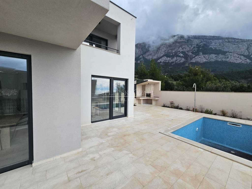 Residential-commercial property, Sale, Makarska, Veliko Brdo