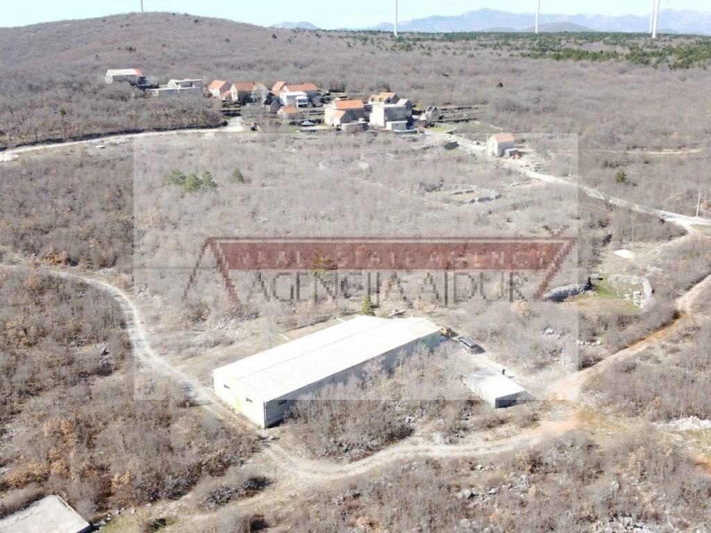 Residential-commercial property, Sale, Cista provo, Svib
