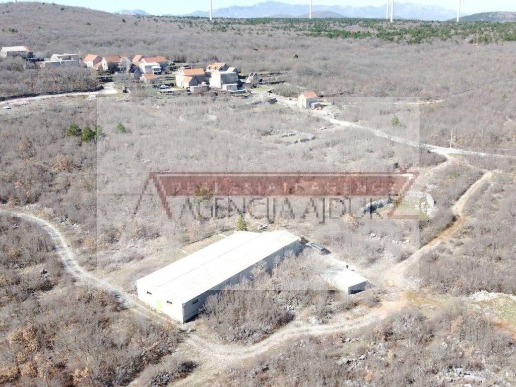 Residential-commercial property, Sale, Cista provo, Svib